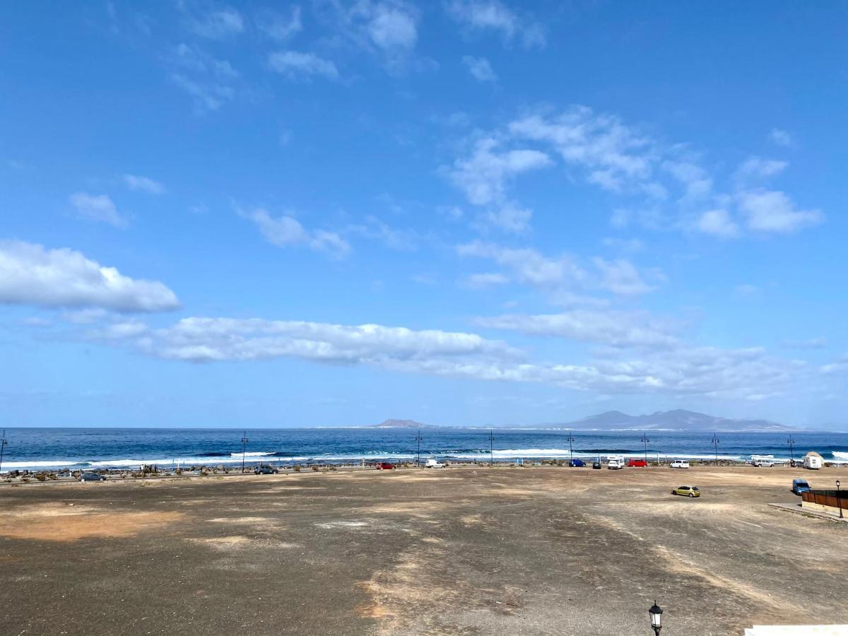 Modern Apartment With Sea Views In Corralejo Kültér fotó